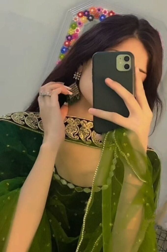 Mirror Selfie Girl